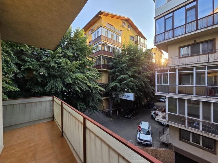 Apartament de inchiriat- 71 m patrati- Miliatri Residence- 10 min fata de metrou - 5