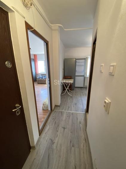 Apartament cu o camera de inchiriat
