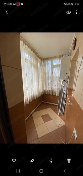 Apartament cu 3 camere decomandat în Micro 17