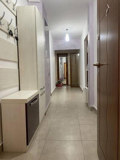 Apartament cu 3 camere decomandate, confort I, 62 mp, etaj intermediar, finisat modern, mobilat si u - 3
