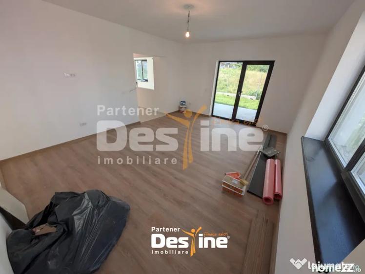 Casă cu 4 camere cu Teren 250 Mp în Galata