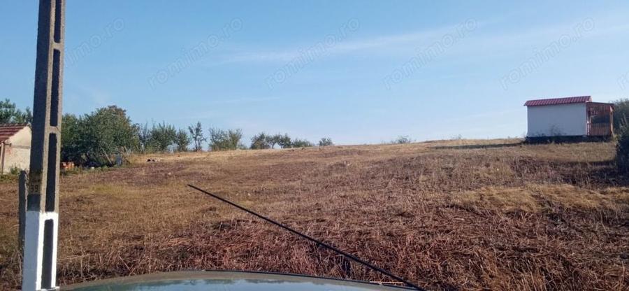 Teren de 2600 mp, în Silagiu