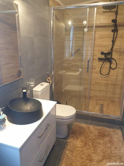 Apartament cu 3 camere decomandat în Păcurari