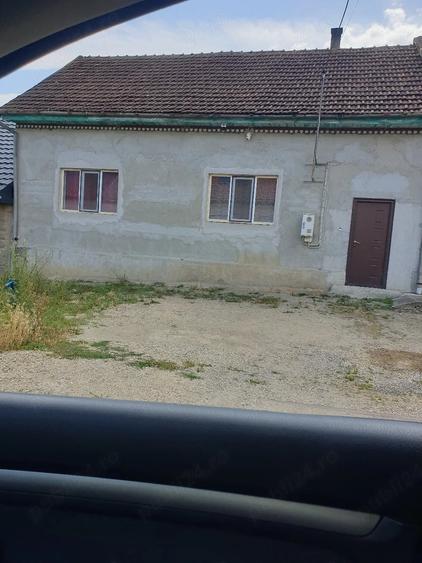 Casă cu 3 camere cu Teren 535 Mp în Central