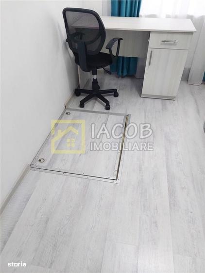 Apartament cu 3 camere decomandat în Narcisa