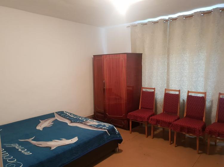 Casă cu 5 camere cu Canalizare în Palazu Mare