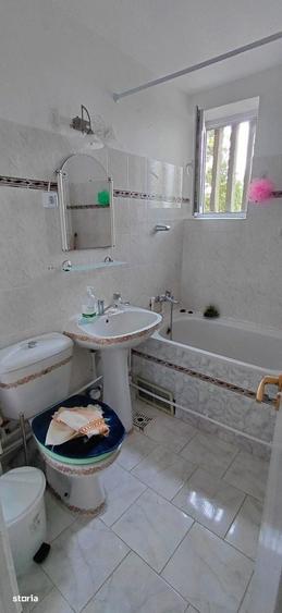 Apartament cu 2 camere semidecomandat în Brazda lui Novac