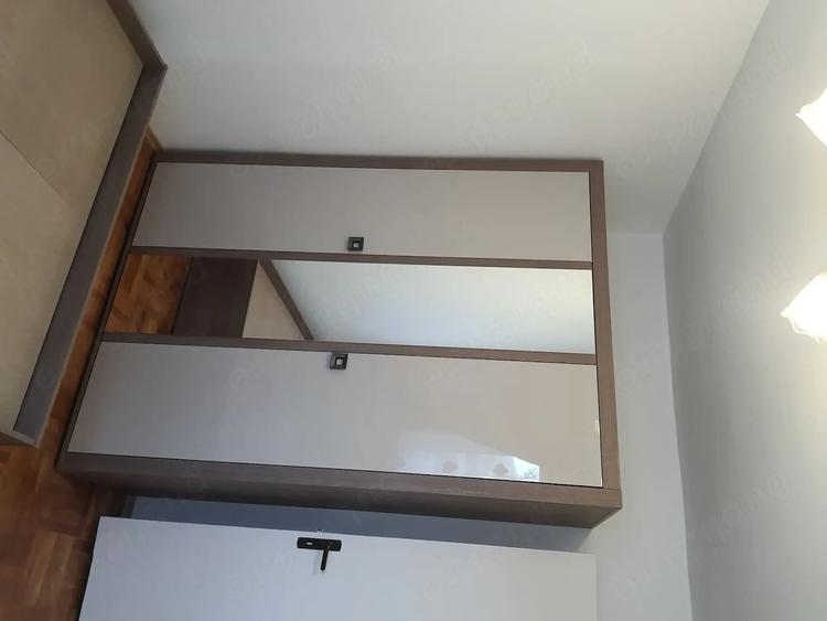 Apartament cu 3 camere semidecomandat în Autogară