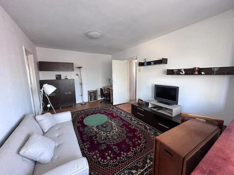 Apartament cu 2 camere semidecomandat în P-ța Unirii