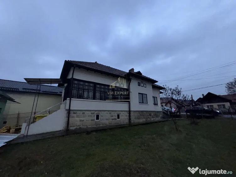 Casă cu 4 camere cu Teren 3489 Mp în Lerești