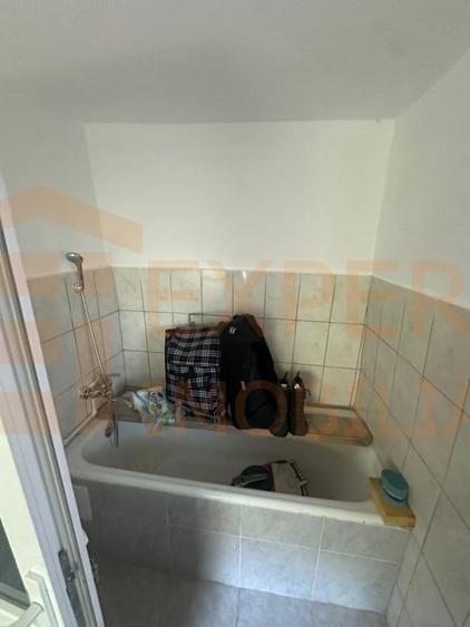 Casă individuală cu 5 camere cu Canalizare în Viile Noi
