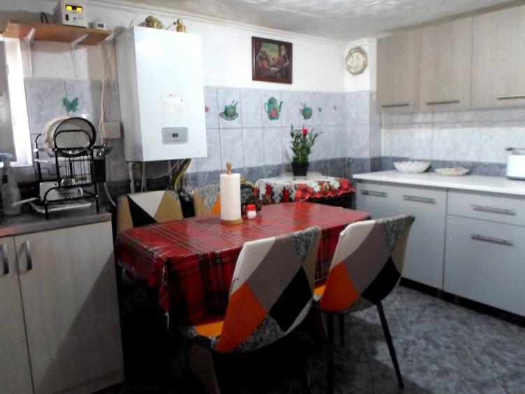 Casă cu 3 camere cu Teren 966 Mp în Strejnicu