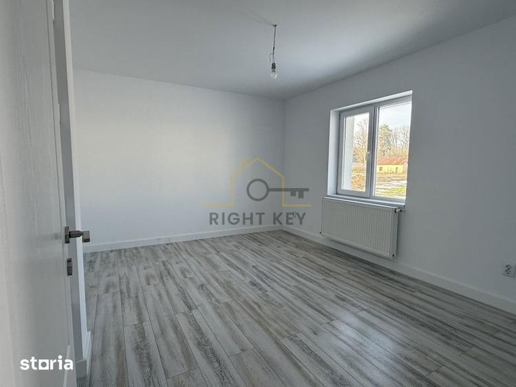 Casă cu 3 camere cu Teren 358 Mp în Joița