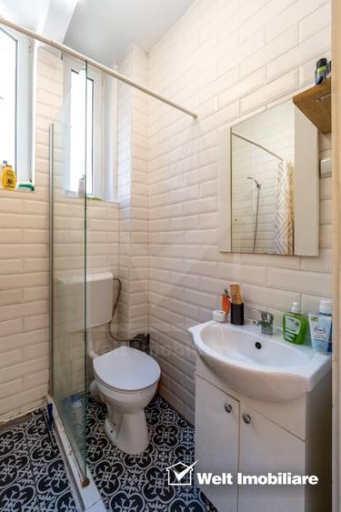 Apartament cu 3 camere semidecomandat, mobilat în Central