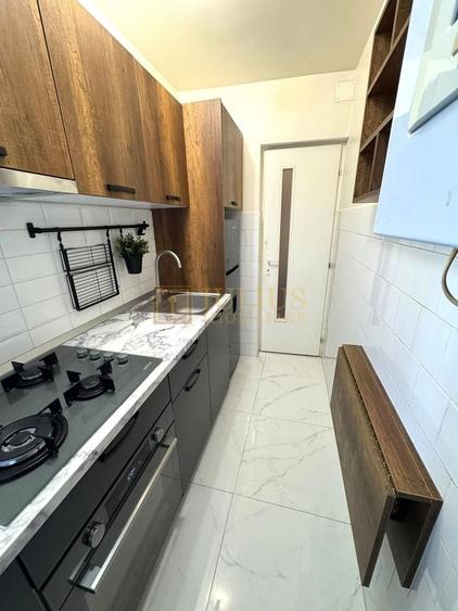 Apartament cu 2 camere decomandat, mobilat în Complex Studențesc