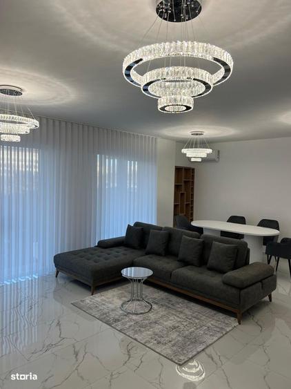 Apartament cu 2 camere decomandat în Universitate