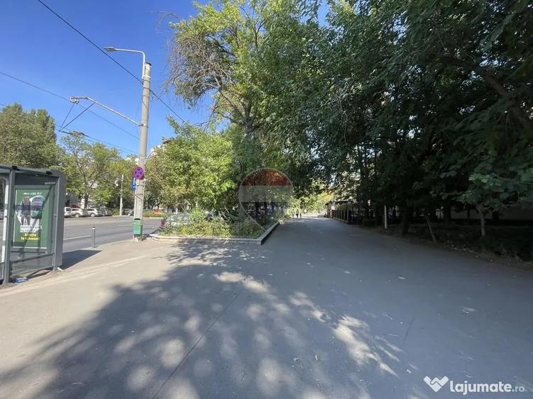 Apartament cu 2 camere decomandat în Drumul Taberei