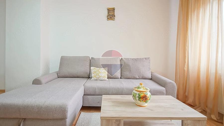 Apartament cu 2 camere decomandat în Central