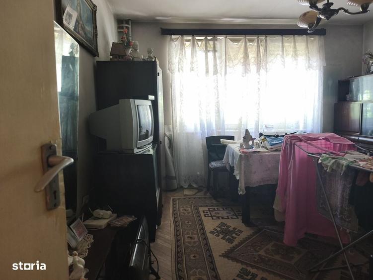 Apartament cu 3 camere pe Aleea Baita - 2