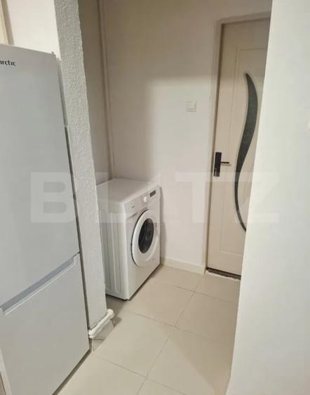 Apartament cu 2 camere semidecomandat, mobilat în Tătărași