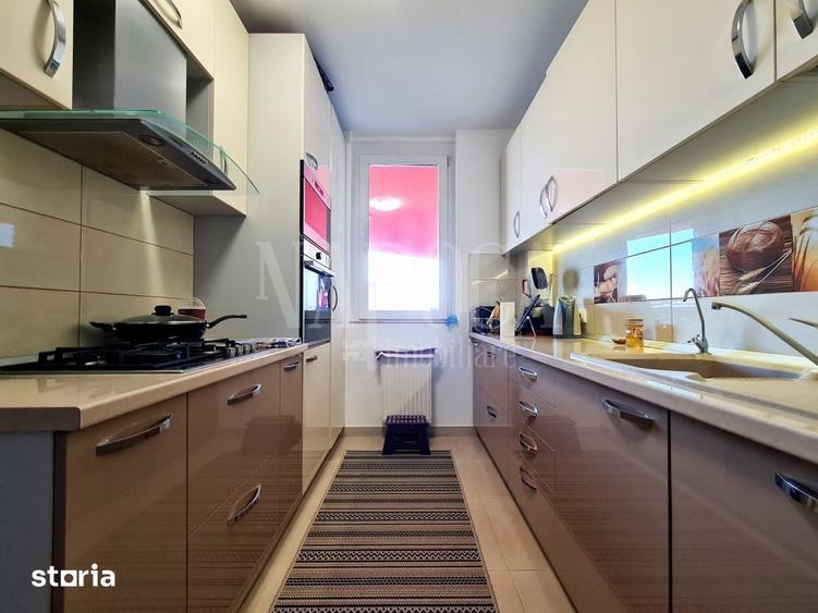 Apartament cu 3 camere semidecomandat în Iosia