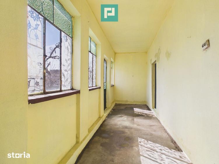 Casa cu teren de 6000 mp in Duboz, Timi? - 5