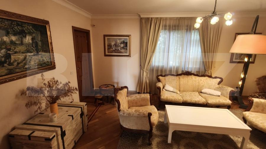 Casă individuală cu 4 camere cu Canalizare în Plopeni