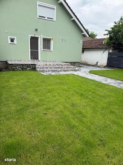 Casă cu 4 camere în Grădiște