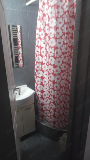 inchiriez apartament cu trei camere - 2