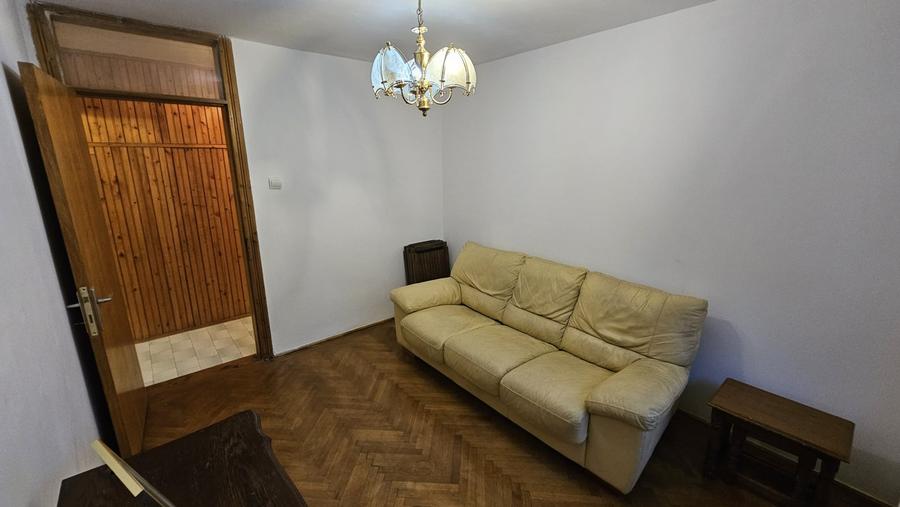 Apartament cu 3 camere decomandat, mobilat în Aviației
