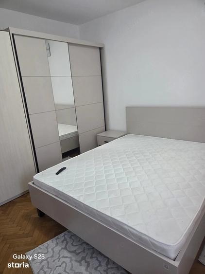 Apartament cu 2 camere decomandat în Berceni