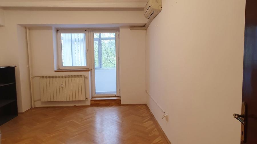 Apartament cu 2 camere decomandat în P-ța Alba Iulia