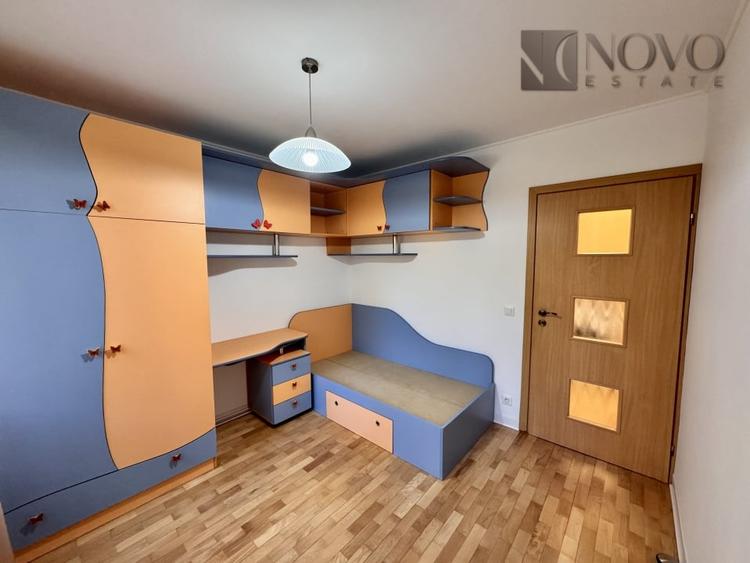 Apartament cu 4 camere semidecomandat, mobilat în Baba Novac
