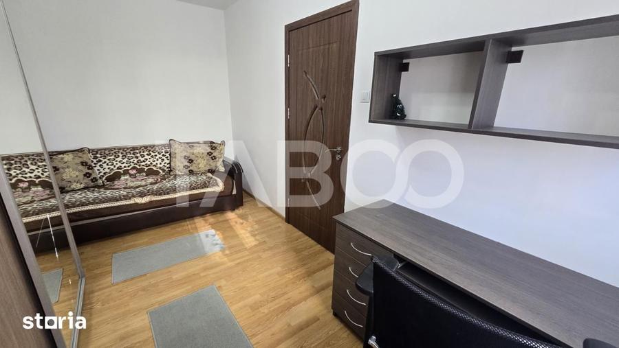 Apartament cu 2 camere semidecomandat, mobilat în Est