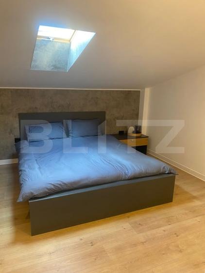 Apartament cu 3 camere semidecomandat, mobilat în Florești