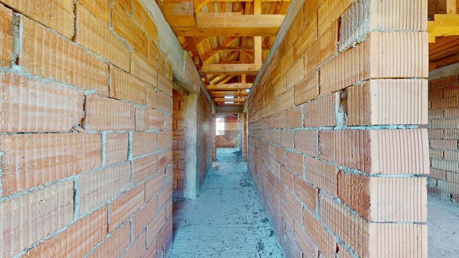 Casă individuală cu 5 camere cu Teren 1000 Mp în Cristian