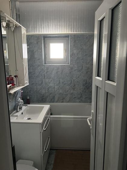 Apartament cu 3 camere nedecomandat în Central
