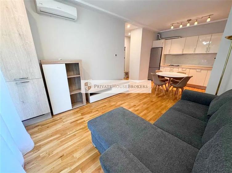 Apartament cu 2 camere semidecomandat, mobilat în Băneasa