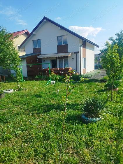 Casă cu 3 camere cu Teren 650 Mp în Dumbrăvița