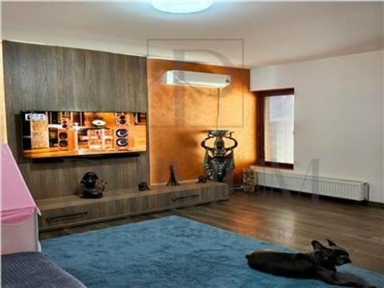 Apartament cu 3 camere decomandat, mobilat în Dumbrăvița