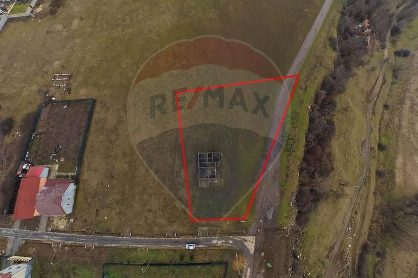 Teren Construcții intravilan de 2651 mp, în Frumușeni