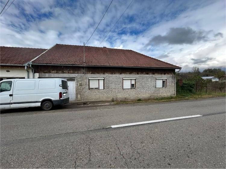 Casă cu 3 camere în Prilipeț