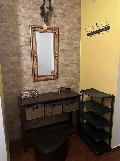 Apartament cu 3 camere decomandat în Podul de Piatră