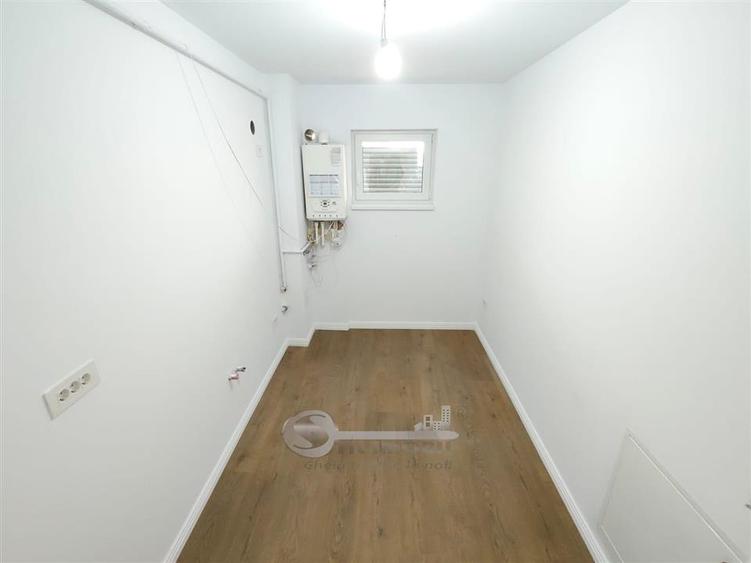 Apartament cu 2 camere decomandat în Galata