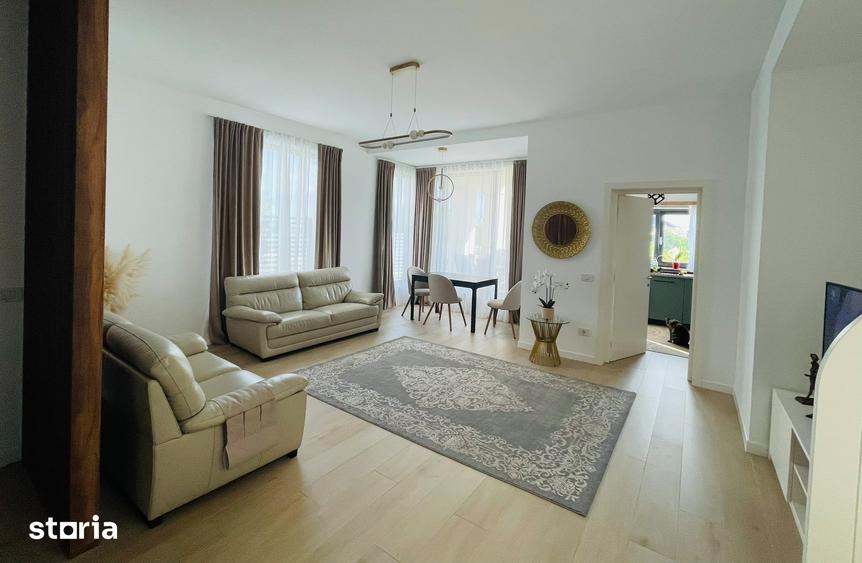 Casă cu 4 camere cu Teren 450 Mp în Păulești