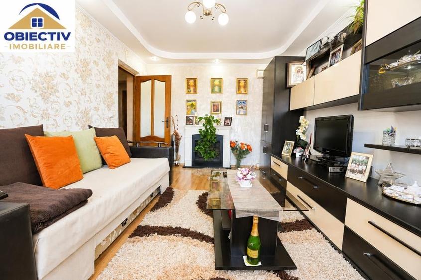 Apartament cu 3 camere decomandat în Mărăței