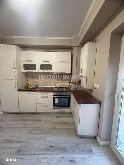 Apartament cu 3 camere în Cetate