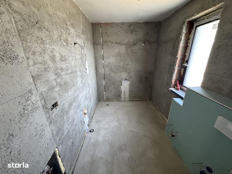 Casă cu 4 camere în Bucium