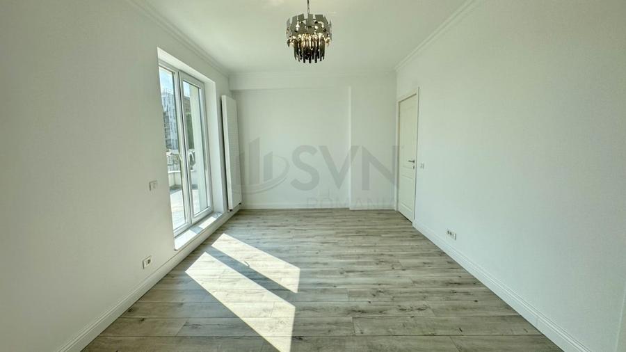 Apartament cu 3 camere decomandat în Bucur Obor