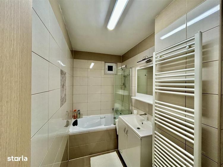 Apartament cu 3 camere decomandat în Terezian